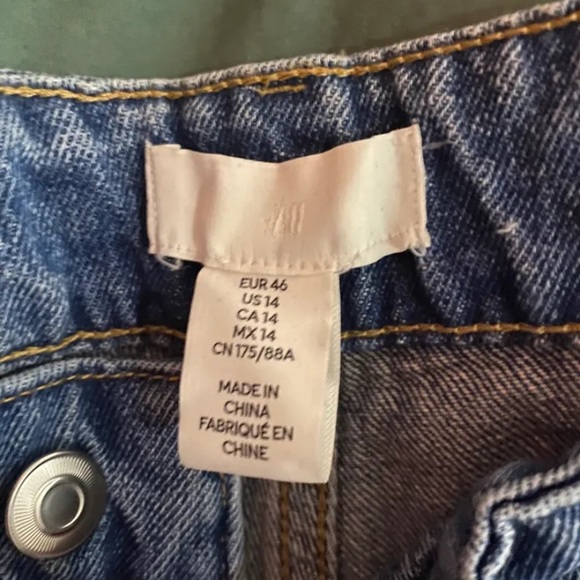 Cargo - Picture 2 of 2